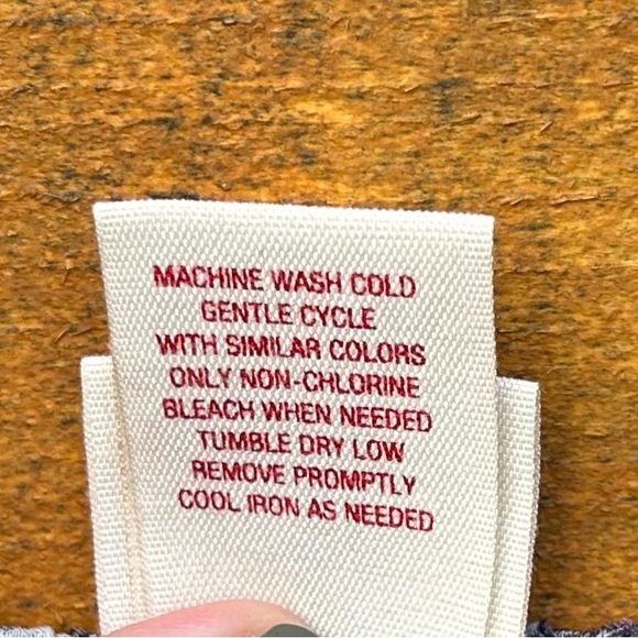 Sz M-Mossimo Supply Co sheer shirt with tie & lace accents - Picture 6 of 6